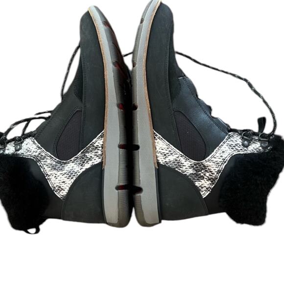 NWOT Women's Cole Haan 4.ZERGRAND Leather Hiker boots in Black – Sz 8 ½ - Picture 7 of 9